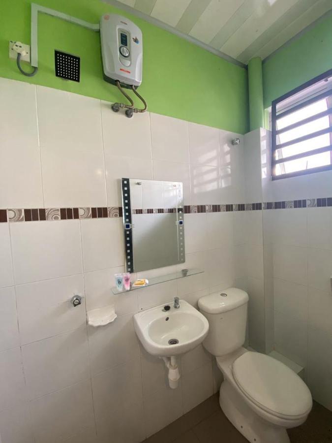 Hillview Homestay タナ・ラタ エクステリア 写真